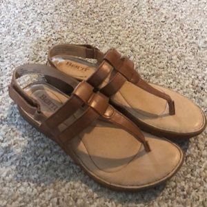 New Born leather sandals